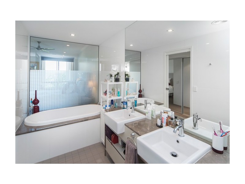 1706 Rialto Quay Drive, Stillwater Apartments, Hope Island QLD 4212
