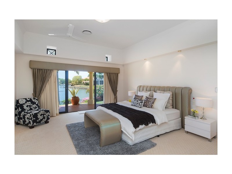 1109 Beechwood Drive, Hope Island QLD 4212