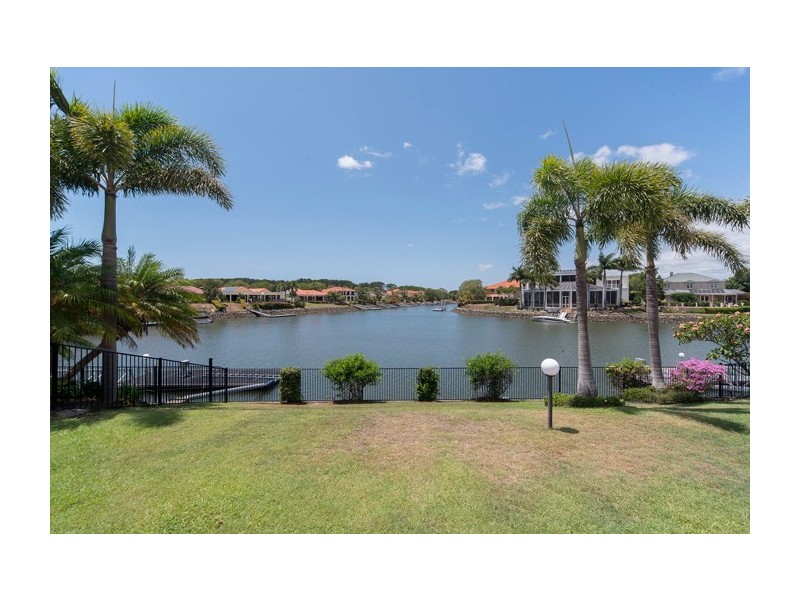 1109 Beechwood Drive, Hope Island QLD 4212