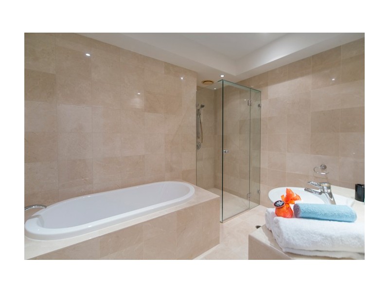 1109 Beechwood Drive, Hope Island QLD 4212