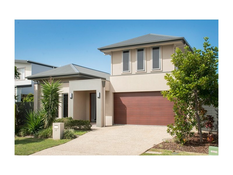 4 Flybridge Way, Hope Island QLD 4212