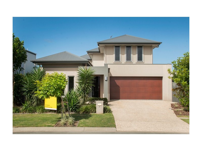 4 Flybridge Way, Hope Island QLD 4212