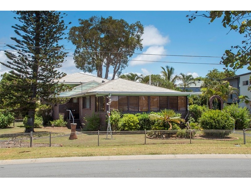 72 Boykambil Esplanade North, Hope Island QLD 4212