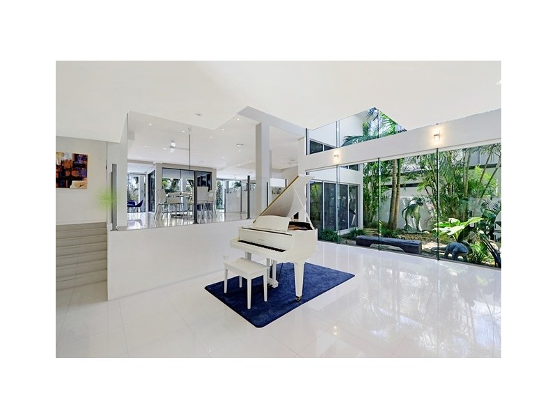 2519 Gracemere Circuit North, Hope Island QLD 4212