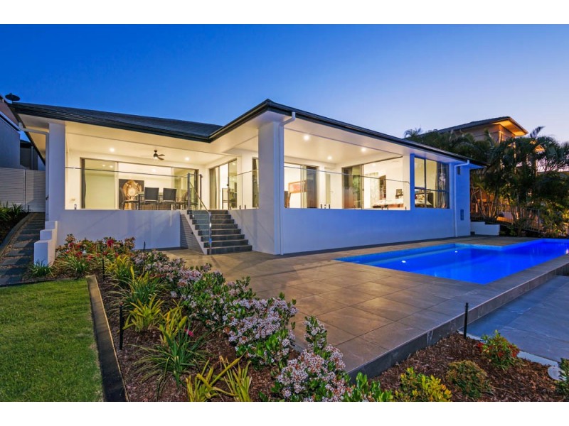 2211 Taromeo Court, Hope Island QLD 4212