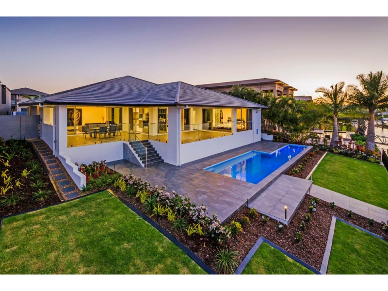 2211 Taromeo Court, Hope Island QLD 4212