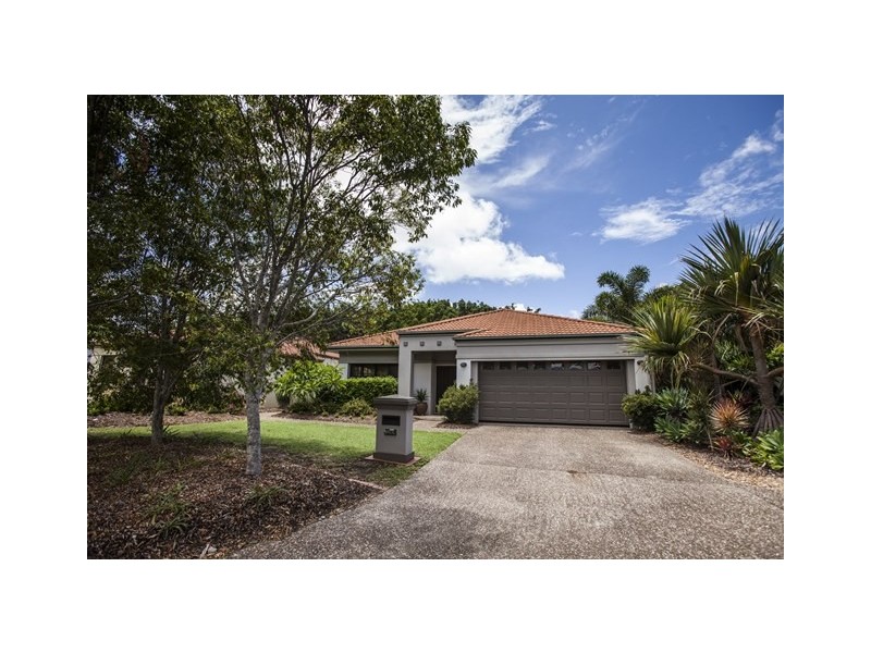 2013 Gracemere Gardens Circuit, Hope Island QLD 4212