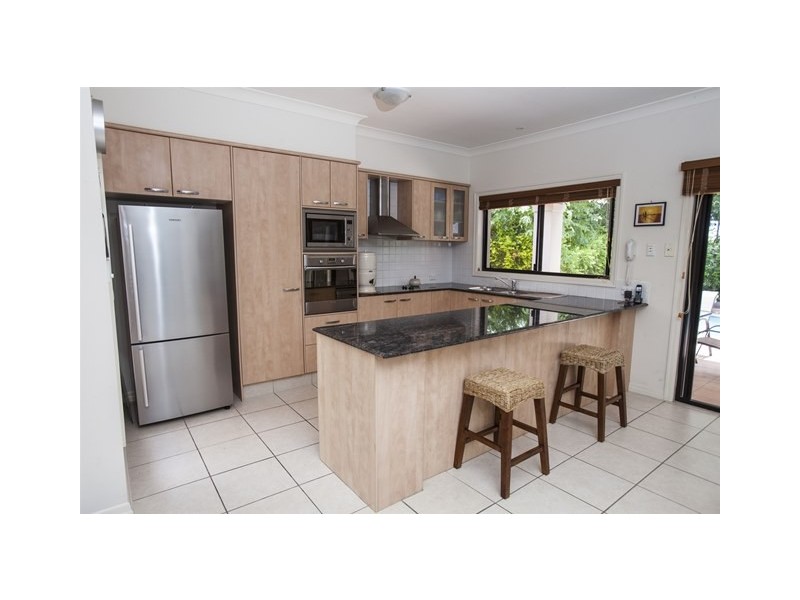 2013 Gracemere Gardens Circuit, Hope Island QLD 4212