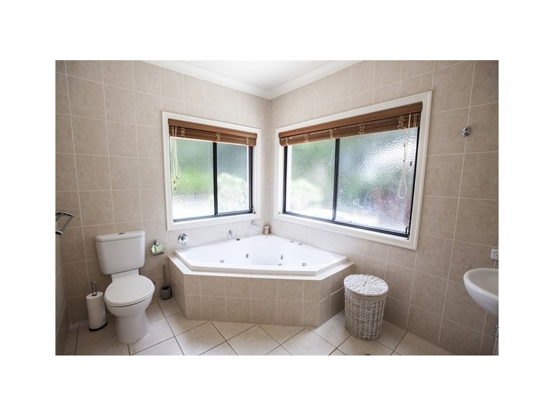 2013 Gracemere Gardens Circuit, Hope Island QLD 4212