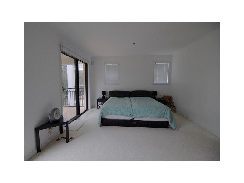 8869 Magnolia Drive East, Hope Island QLD 4212