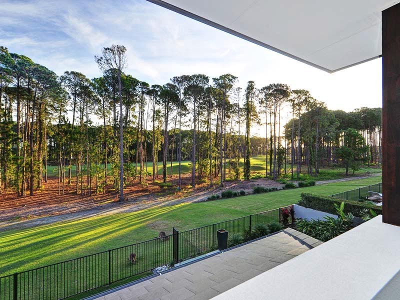2257 Banksia Lakes Drive, Sanctuary Cove QLD 4212