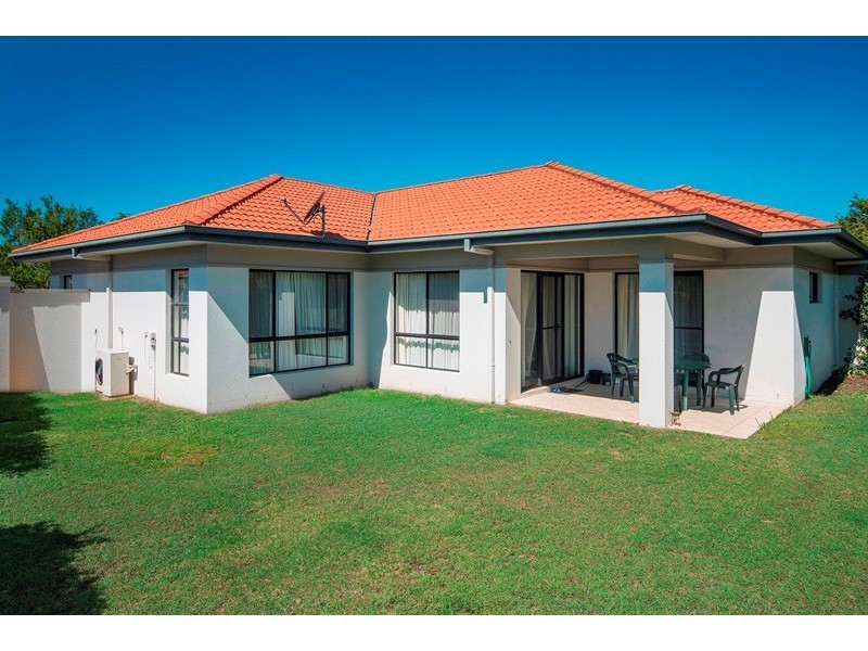 2026 Gracemere Gardens Circuit, Hope Island QLD 4212