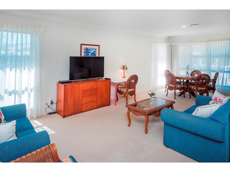 2026 Gracemere Gardens Circuit, Hope Island QLD 4212