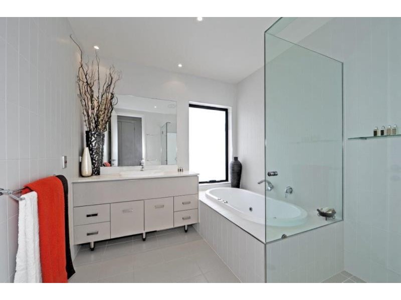 8012 Key Waters, Sanctuary Cove QLD 4212