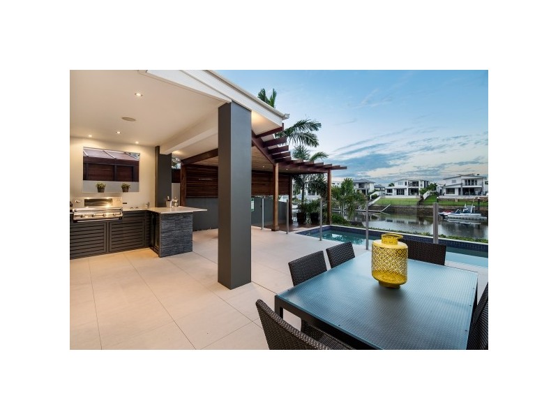 38 River Links Boulevard East, Helensvale QLD 4212