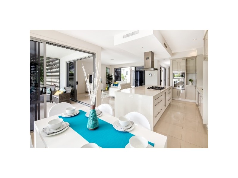 38 River Links Boulevard East, Helensvale QLD 4212