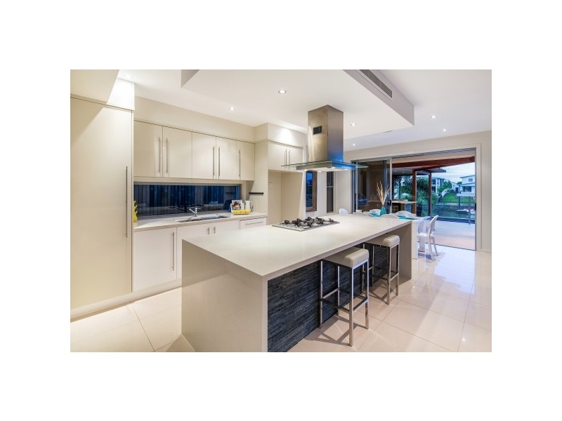 38 River Links Boulevard East, Helensvale QLD 4212