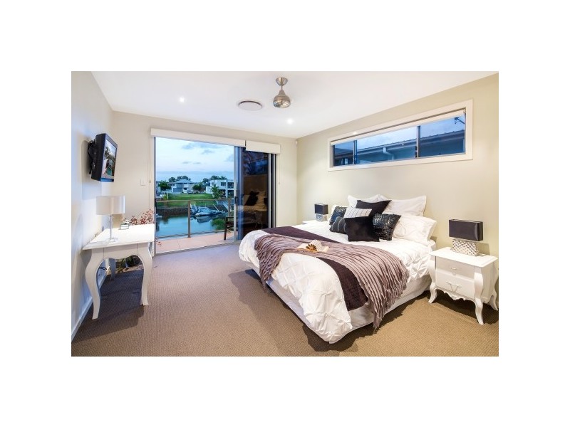 38 River Links Boulevard East, Helensvale QLD 4212