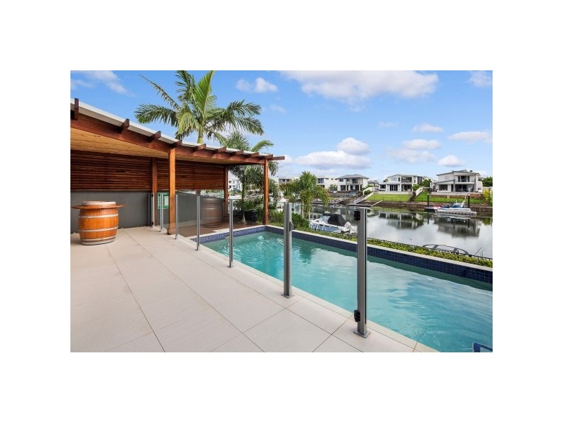 38 River Links Boulevard East, Helensvale QLD 4212