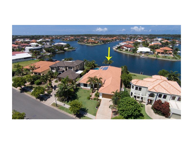 18 Calmwater Crescent, Helensvale QLD 4212