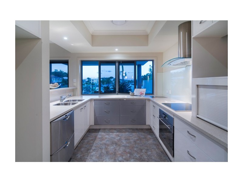 6 Kurrewa Lane, Coomera Waters QLD 4209