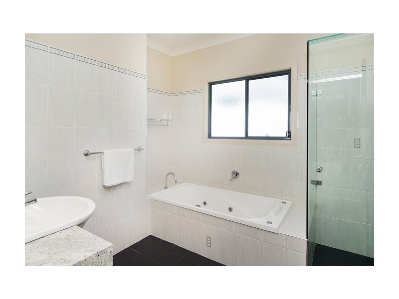 6 Kurrewa Lane, Coomera Waters QLD 4209