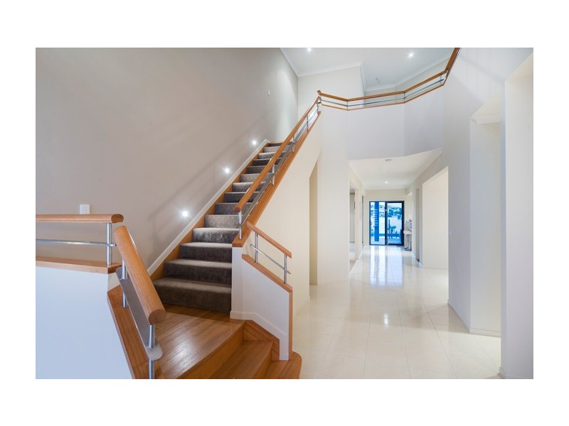 6 Kurrewa Lane, Coomera Waters QLD 4209