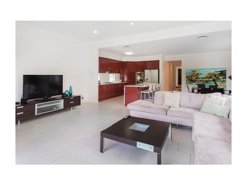 6132 Vico Avenue, Hope Island QLD 4212