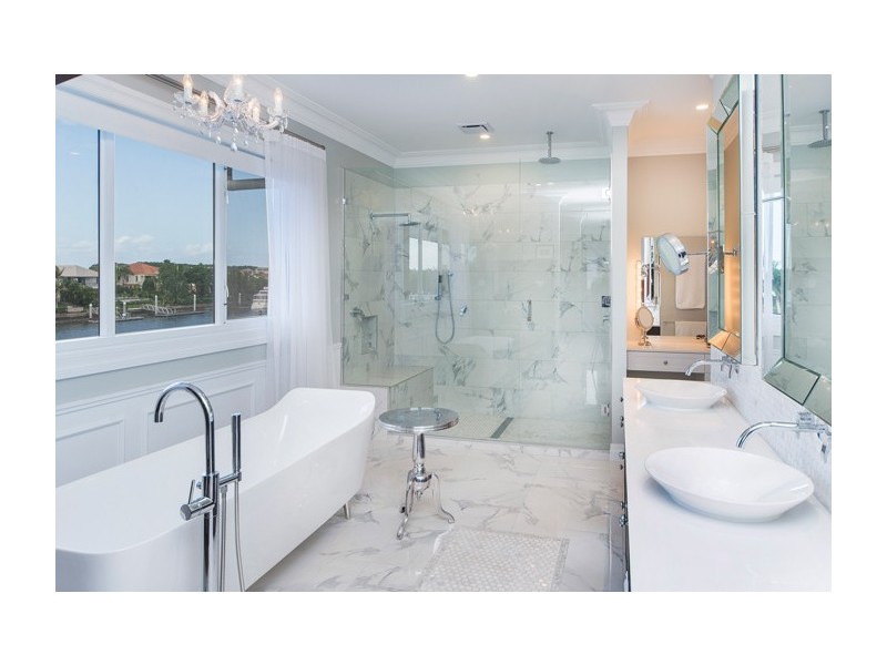 2605 Gracemere Circuit North, Hope Island QLD 4212