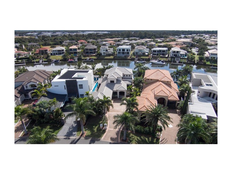 2161 Beaufort Way, Hope Island QLD 4212