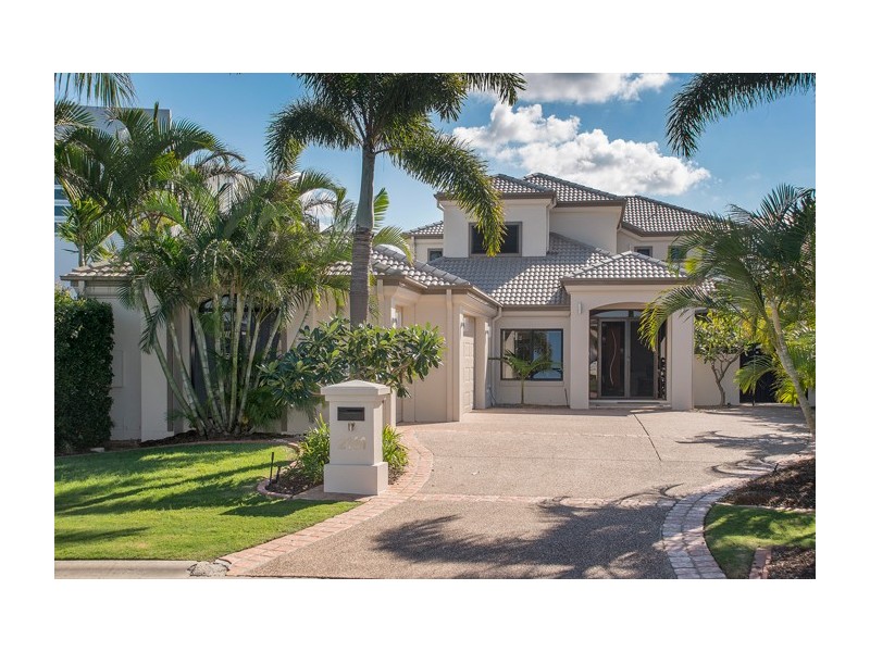 2161 Beaufort Way, Hope Island QLD 4212