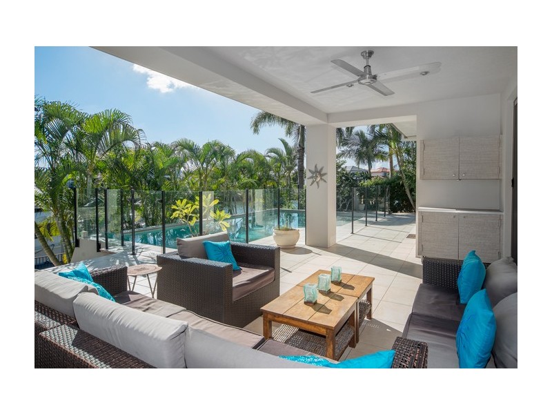 2161 Beaufort Way, Hope Island QLD 4212