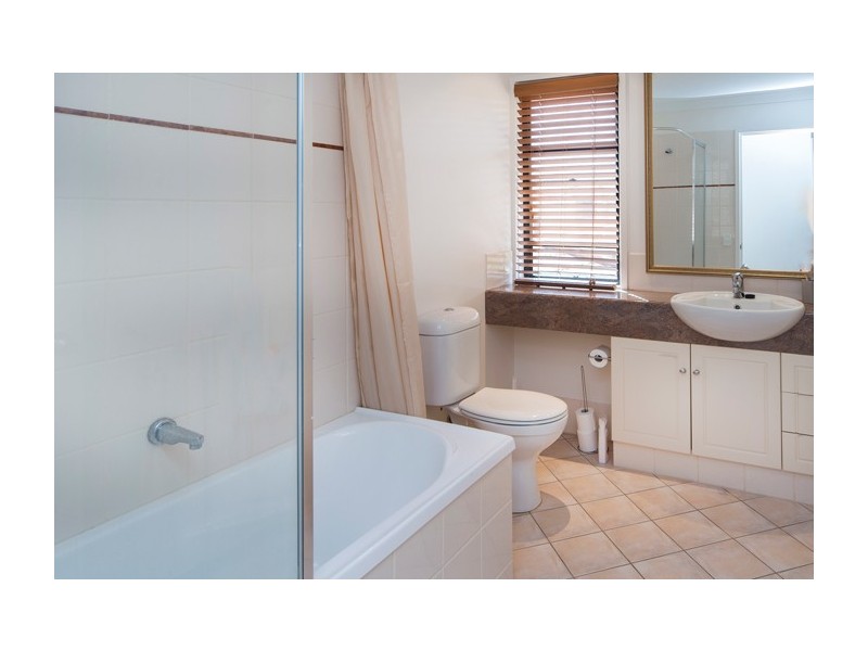 14/23 Santa Barbara Road, Hope Island QLD 4212