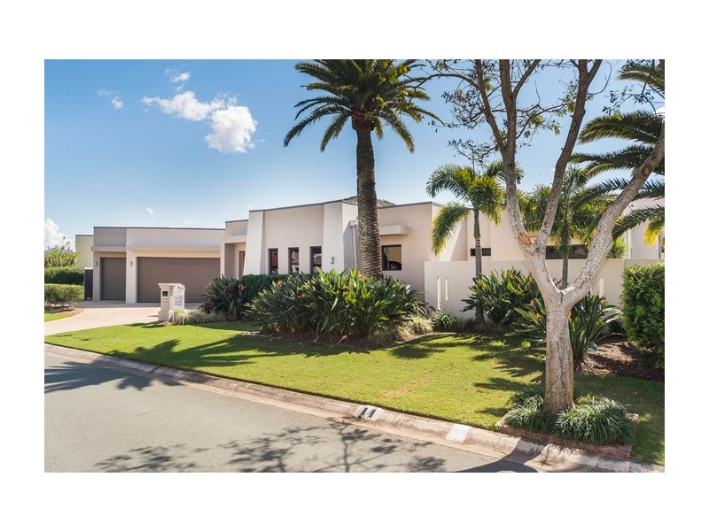 2556 Cressbrook Drive, Hope Island QLD 4212