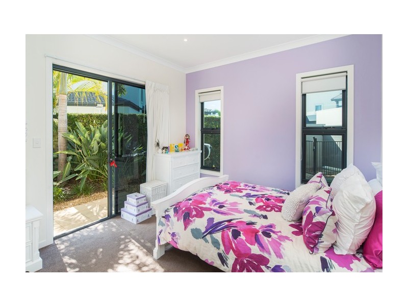 2556 Cressbrook Drive, Hope Island QLD 4212