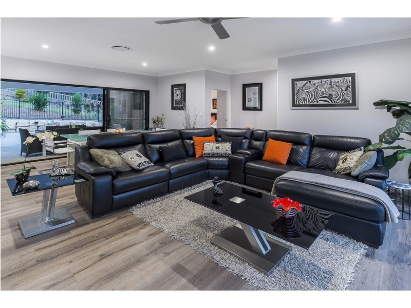 74 Peter Mills Drive, Gilston QLD 4211