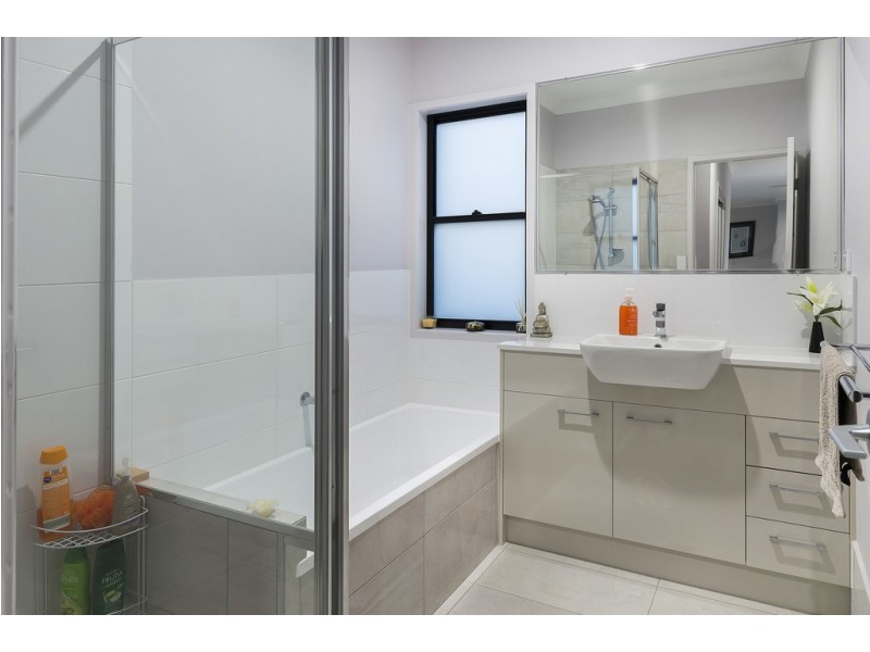 74 Peter Mills Drive, Gilston QLD 4211