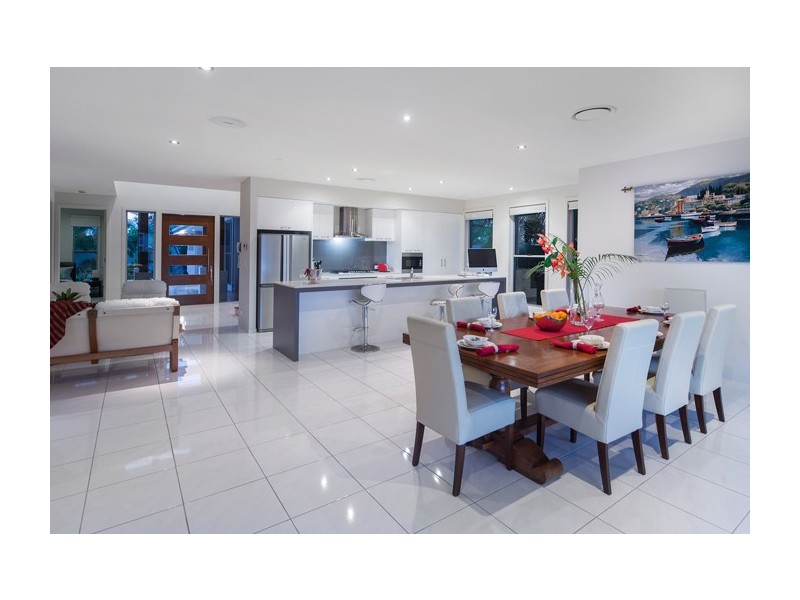 2202 Taromeo Court, Hope Island QLD 4212