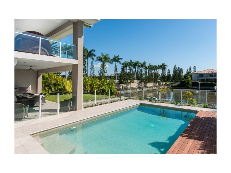 2202 Taromeo Court, Hope Island QLD 4212