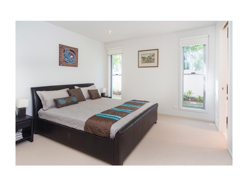 2202 Taromeo Court, Hope Island QLD 4212