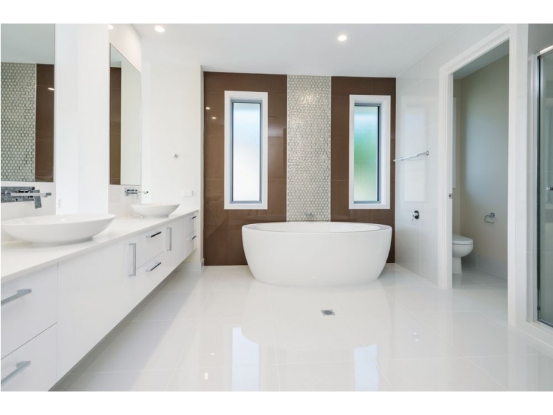 2173 Beaufort Way, Hope Island QLD 4212