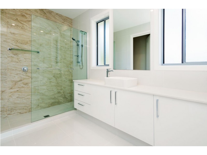 2173 Beaufort Way, Hope Island QLD 4212