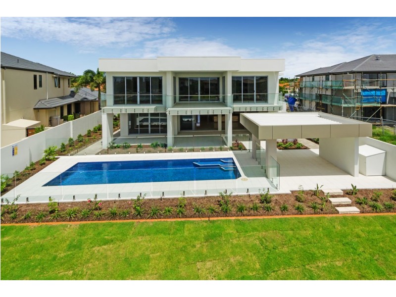 2173 Beaufort Way, Hope Island QLD 4212