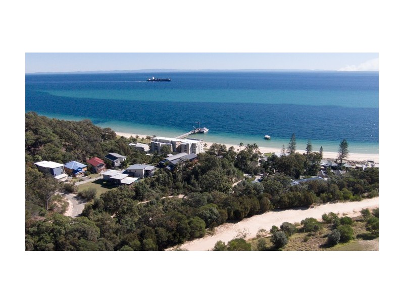 2 Cowry Close, Tangalooma QLD 4025