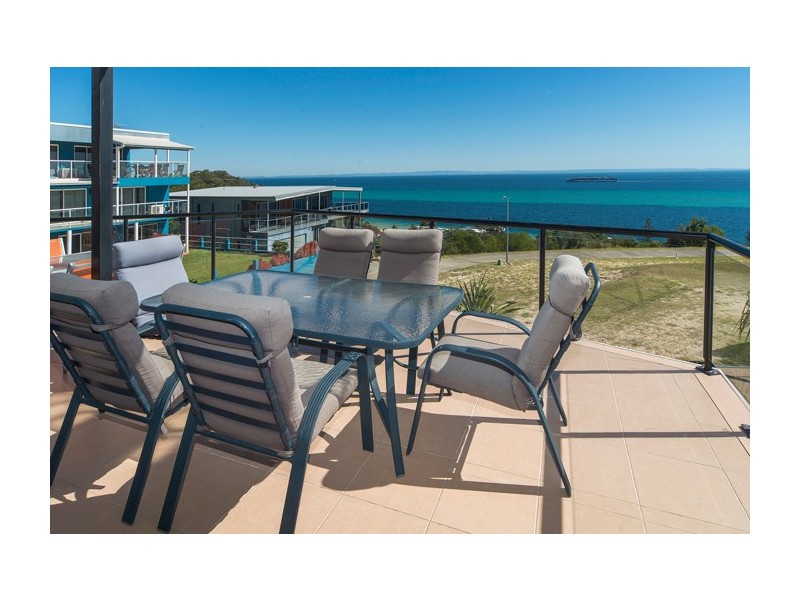 2 Cowry Close, Tangalooma QLD 4025
