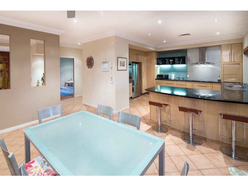 1076 Killymoon Drive, Hope Island QLD 4212