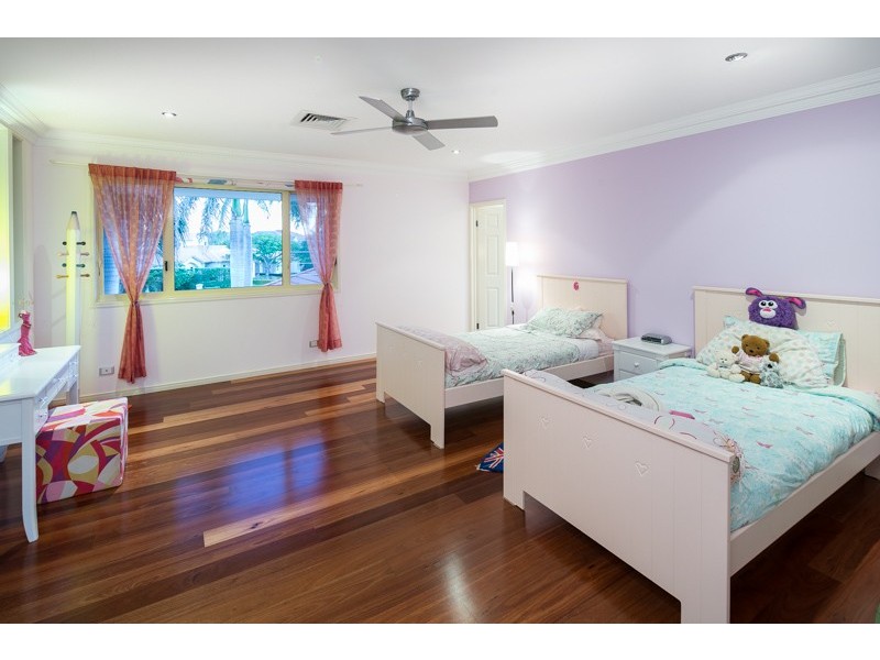 1076 Killymoon Drive, Hope Island QLD 4212