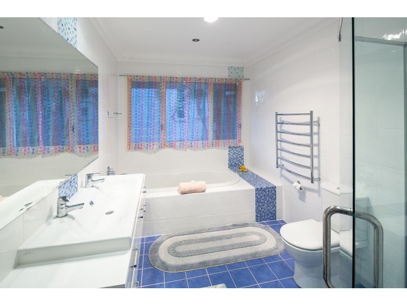 1076 Killymoon Drive, Hope Island QLD 4212