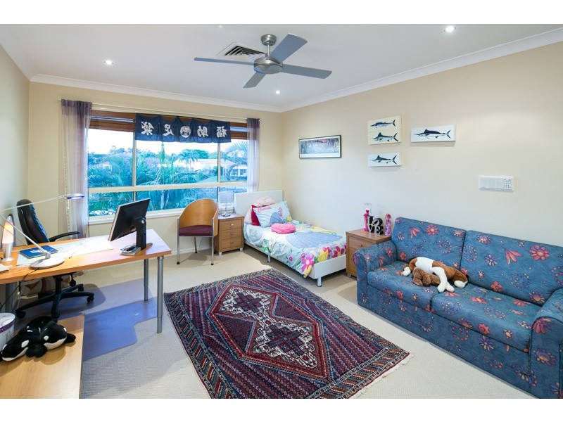 1076 Killymoon Drive, Hope Island QLD 4212