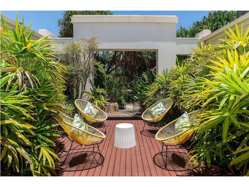 3145 Riverleigh Drive, Hope Island QLD 4212